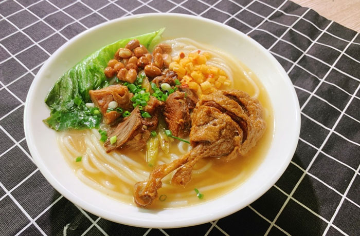 彬村山华侨农场鸭肉粉培训